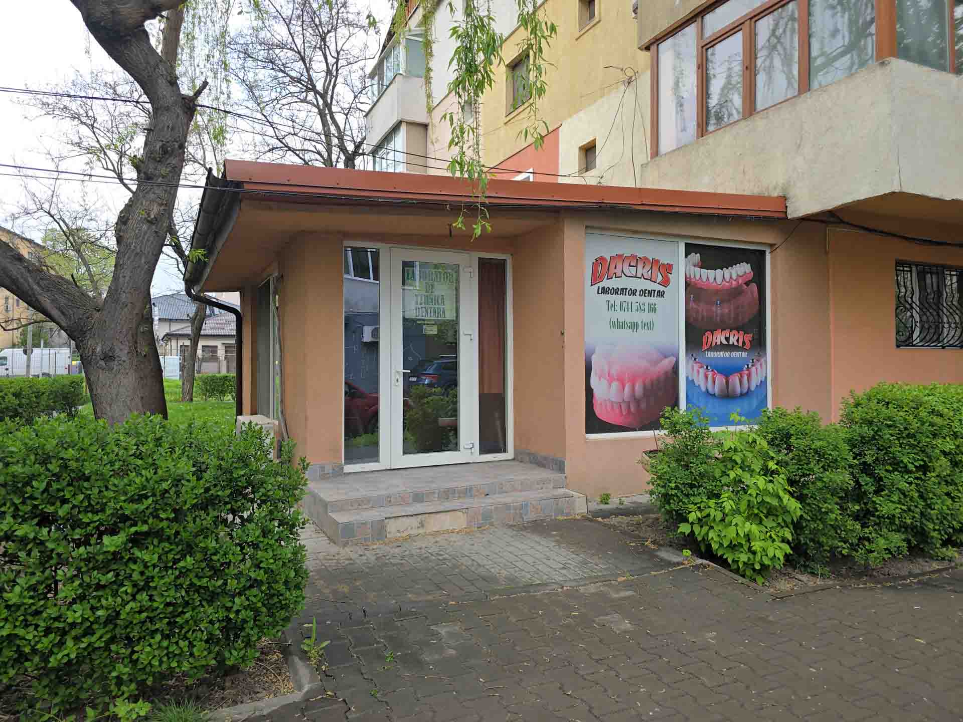 Laborator Dentar Cecman — sediul din Focșani, Strada Cotești nr. 2